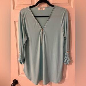 Zenana Outfitters Sky Blue Blouse Medium